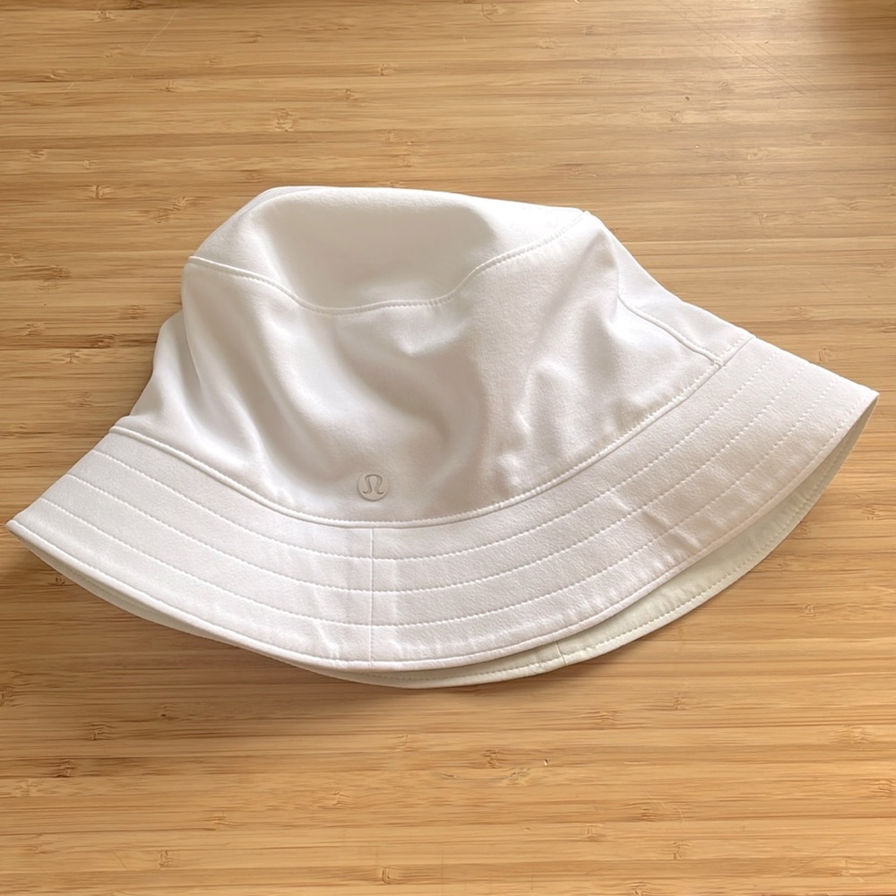 Lululemon bucket hat S/M